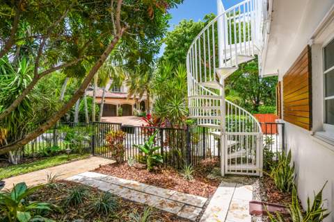 2400 N Riverside Drive, Pompano Beach FL - photo 11 of 41