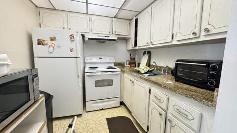164 Kent #J, West Palm Beach FL - photo 20 of 39