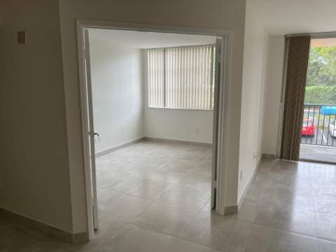 160 Yacht Club Way #209, Hypoluxo FL - photo 8 of 32