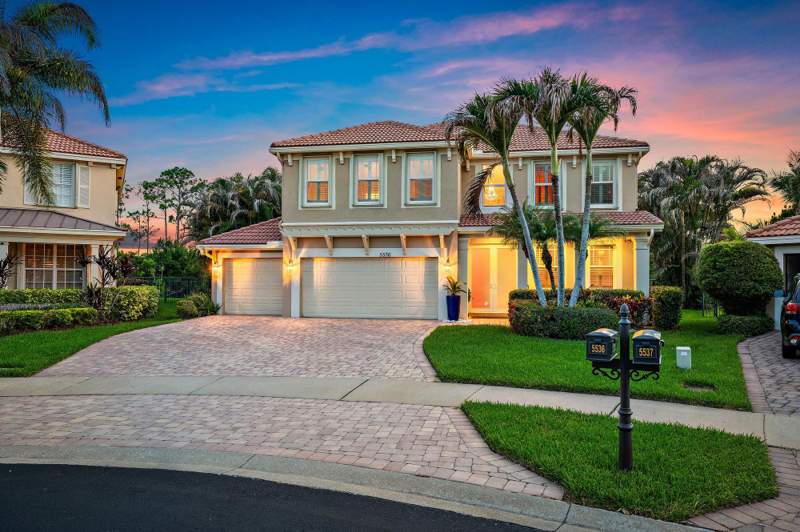 4 bedroom Single Family Residence at 5536 SE Hammock Reserve Terrace, The Oaks, Hobe Sound — photo 2