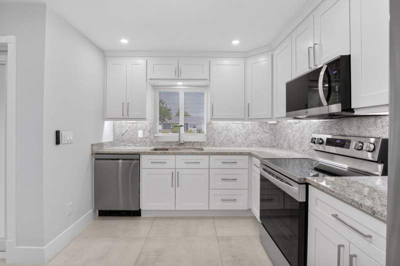 2 bedroom Townhouse at 6049 Vía Diana, Delray Villas 2, Delray Beach — photo 2