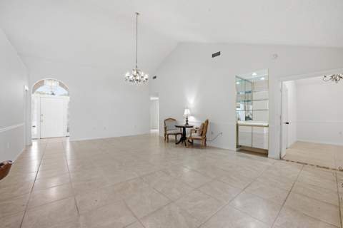 2319 Saratoga Bay Drive, West Palm Beach FL - photo 6 of 32