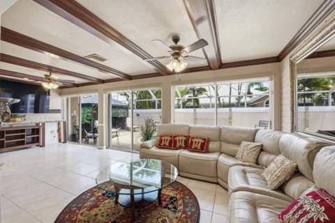 2319 Saratoga Bay Drive, West Palm Beach FL - photo 16 of 32