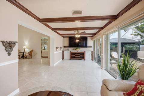 2319 Saratoga Bay Drive, West Palm Beach FL - photo 17 of 32