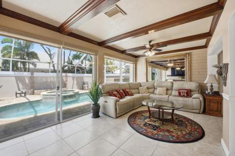 2319 Saratoga Bay Drive, West Palm Beach FL - photo 20 of 32