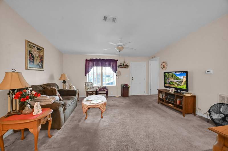 2 bedroom Manufactured Home at 8029 Long Drive, The Links At Savanna Club, Port St. Lucie — photo 5