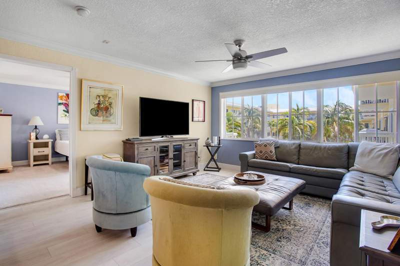 2 bedroom Condominium at 1501 E Broward Boulevard #705, Pine Crest Village I At, Fort Lauderdale — photo 2