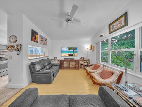 8039 N Tranquility Lake Drive, Delray Beach FL - photo 15 of 39
