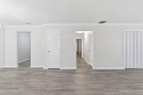 10098 S 42nd Drive, Boynton Beach FL - photo 8 of 46