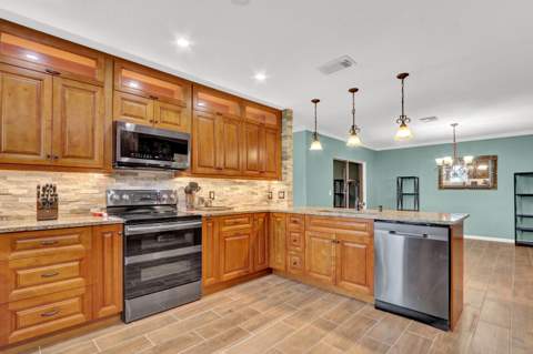127 Miramar Avenue, Royal Palm Beach FL - photo 15 of 52