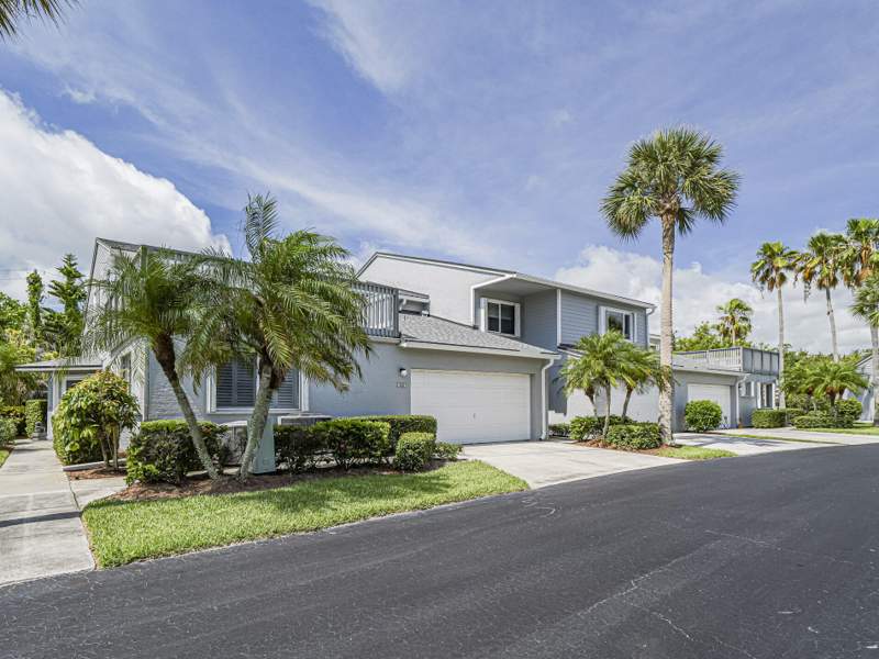 3 bedroom Condominium at 4949 N Highway A1a #142, Breakers Landing, A Condominium, Fort Pierce — photo 3