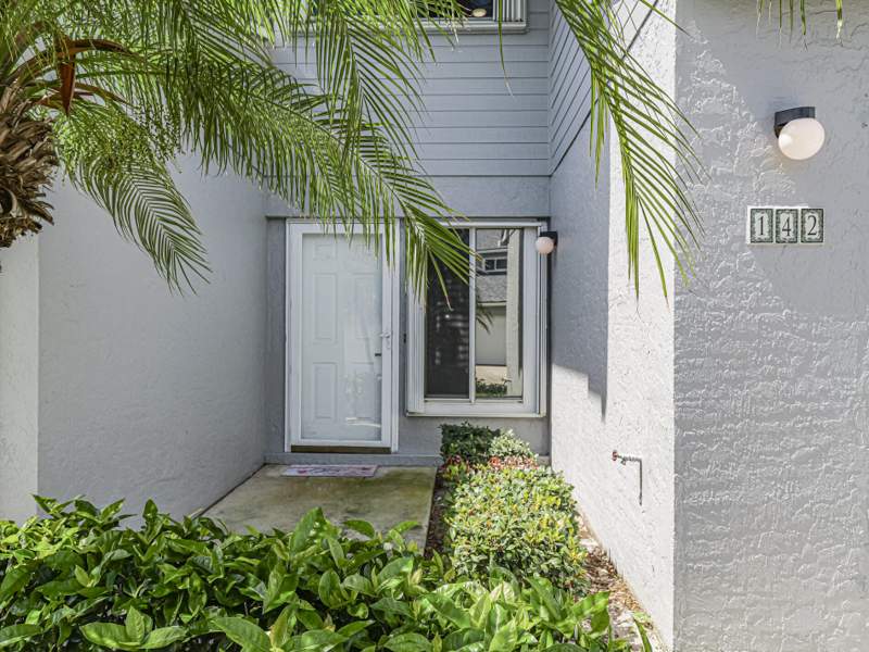 3 bedroom Condominium at 4949 N Highway A1a #142, Breakers Landing, A Condominium, Fort Pierce — photo 4