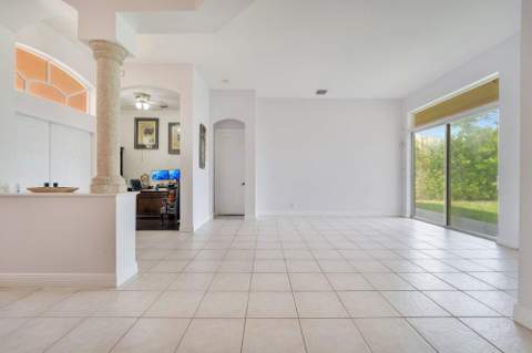 5005 NW 57th Terrace, Coral Springs FL - photo 7 of 37