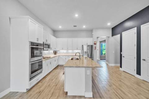 7524 N Blue Spring Drive, Parkland FL - photo 14 of 73