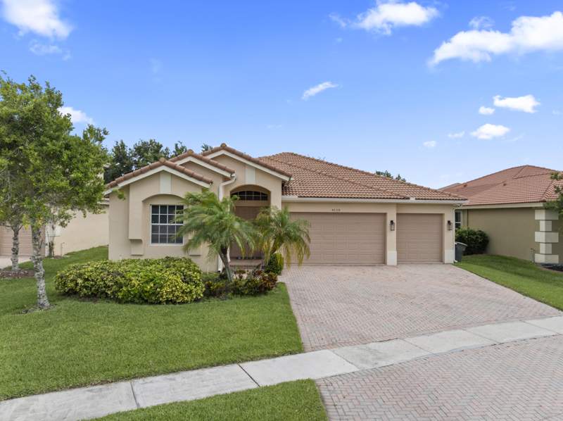 4 bedroom Single Family Residence at 4110 Silverstone Drive, BENT CREEK TRACT A-1, Fort Pierce — photo 1