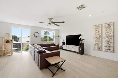 1210 NE 11th Avenue, Fort Lauderdale FL - photo 23 of 46