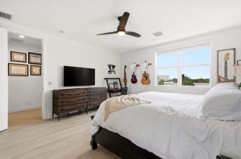 1210 NE 11th Avenue, Fort Lauderdale FL - photo 16 of 46