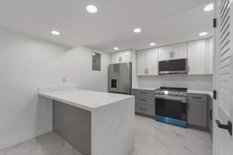 8970 S Hollybrook Boulevard #205, Pembroke Pines FL - photo 9 of 50