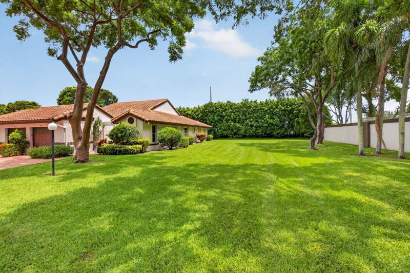 2 bedroom Villa at 6082 Waldwick Circle, Huntington Pointe, Delray Beach — photo 4