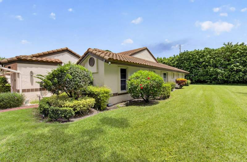2 bedroom Villa at 6082 Waldwick Circle, Huntington Pointe, Delray Beach — photo 5