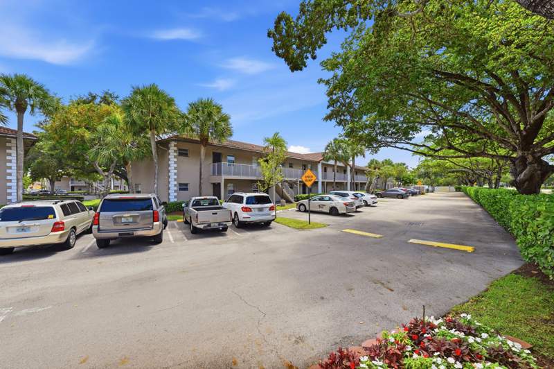 1 bedroom Condominium at 8840 Royal Palm Boulevard #206-7, Palm Village Condo, Coral Springs — photo 5