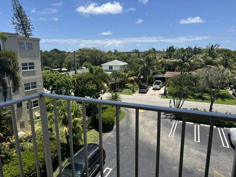2 bedroom Condominium at 2615 NE 3rd Court #4120, Village Royale Greenwood Condo, Boynton Beach — photo 3