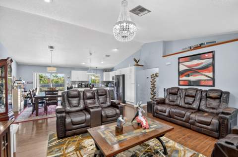 7625 Woodland Creek Lane, Lake Worth FL - photo 16 of 54