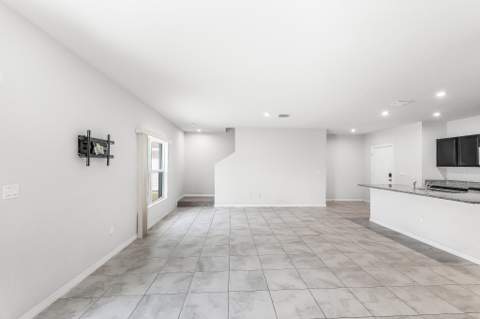 3351 Liberty Square Way, Fort Pierce FL - photo 8 of 40