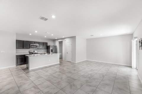3351 Liberty Square Way, Fort Pierce FL - photo 9 of 40