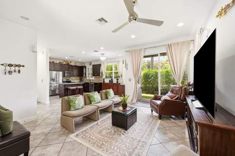 6993 Pines Circle, Coconut Creek FL - photo 12 of 40