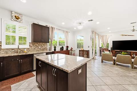 6993 Pines Circle, Coconut Creek FL - photo 9 of 40
