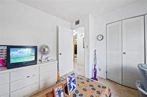 504 Gardens Drive #203, Pompano Beach FL - photo 14 of 31
