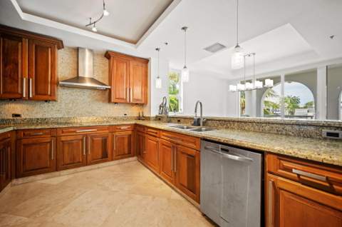 48 Hendricks Isle #2 A-a, Fort Lauderdale FL - photo 14 of 40
