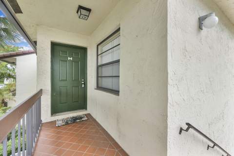 21852 Arriba #6-h, Boca Raton FL - photo 20 of 30