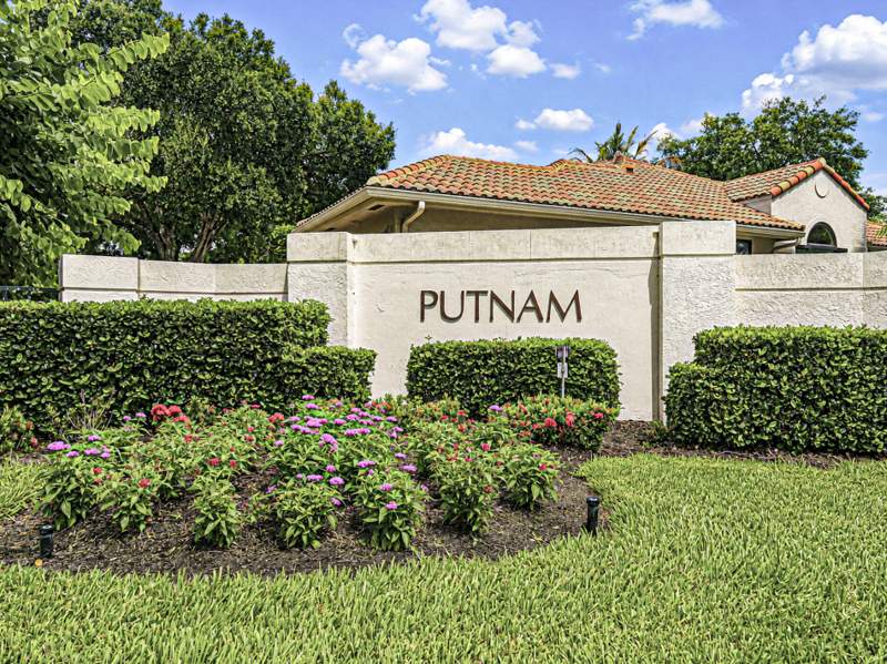 3 bedroom Single Family Residence at 3390 SE Putnam Court, Willoughby, Stuart — photo 2