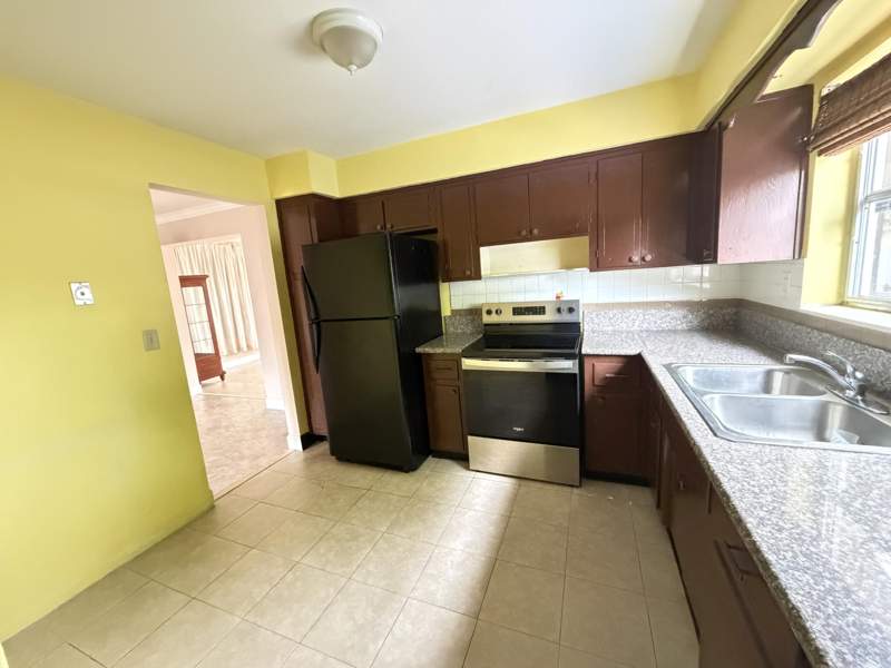 2 bedroom Single Family Residence at 8870 Taft Street, Boulevard Heights Sec 9, Pembroke Pines — photo 4