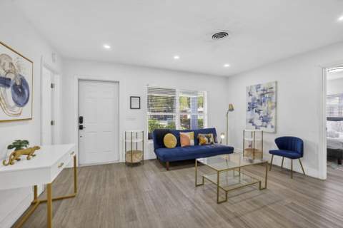 4601 NE 4th Avenue, Fort Lauderdale FL - photo 6 of 34