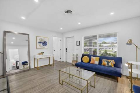4601 NE 4th Avenue, Fort Lauderdale FL - photo 7 of 34