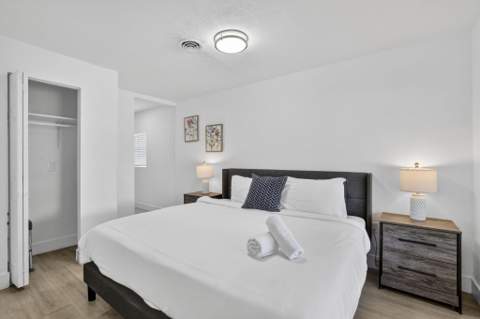 4601 NE 4th Avenue, Fort Lauderdale FL - photo 16 of 34