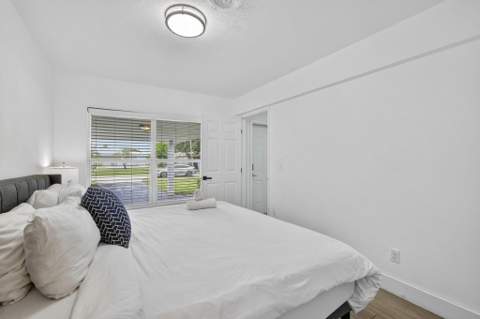 4601 NE 4th Avenue, Fort Lauderdale FL - photo 17 of 34