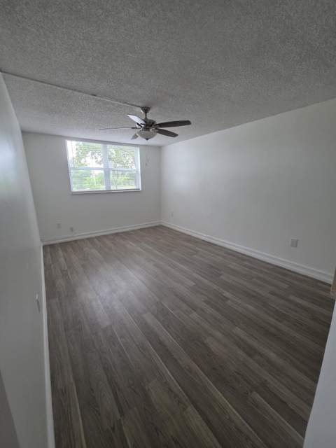 9081 Lime Bay Boulevard #211, Tamarac FL - photo 18 of 31