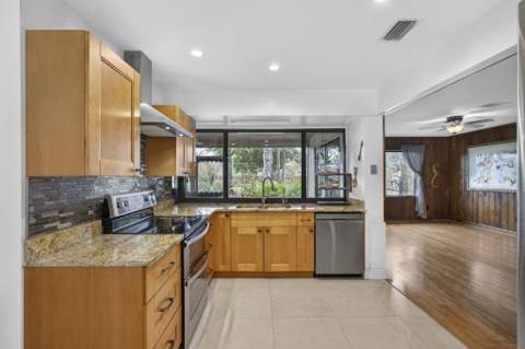 749 W Rambling Drive, Wellington FL - photo 12 of 50