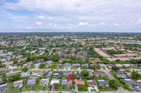 8106 NW 101st Avenue, Tamarac FL - photo 8 of 33