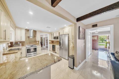 3860 NW 100th Avenue, Coral Springs FL - photo 12 of 31