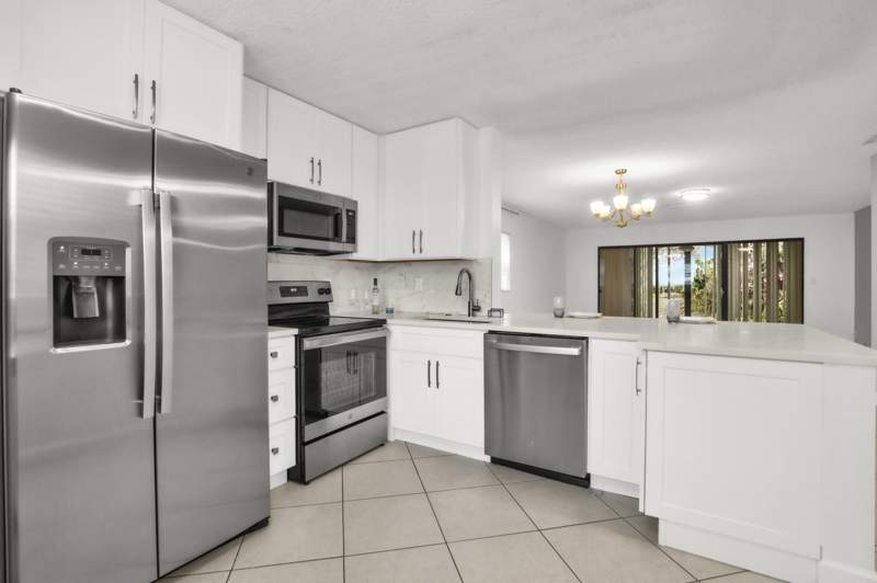 2 bedroom Condominium at 2112 NW 45th Avenue, Pond Apple Place II Condo, Coconut Creek — photo 3