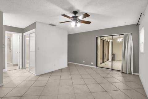2112 NW 45th Avenue, Coconut Creek FL - photo 9 of 13