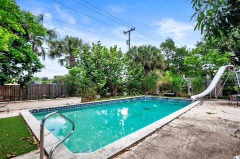 821 Omar Road, West Palm Beach FL - photo 24 of 35