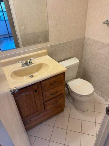 321 Northampton, West Palm Beach FL - photo 13 of 19