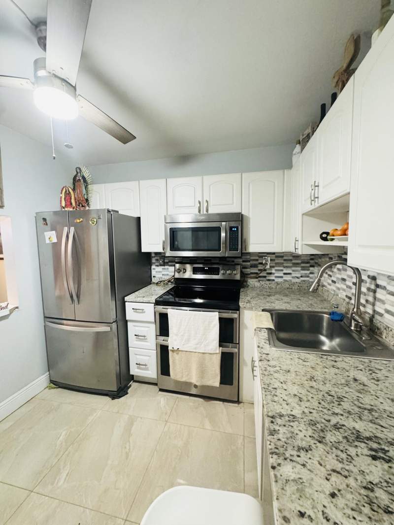 1 bedroom Condominium at 9370 SW 8th Street #117, Isles Of Boca Dunes, Boca Raton — photo 3