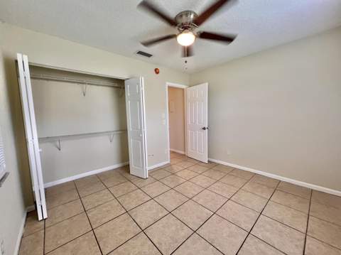 423 Glenwood Drive, West Palm Beach FL - photo 11 of 24